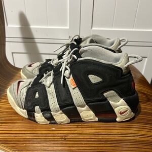 Nike Air More Uptempo Shoes Size 10